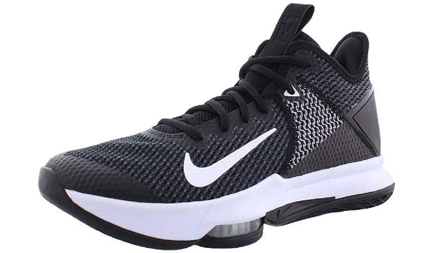 10 Best Lightweight Basketball Shoes In 2023 [MustHaves!]